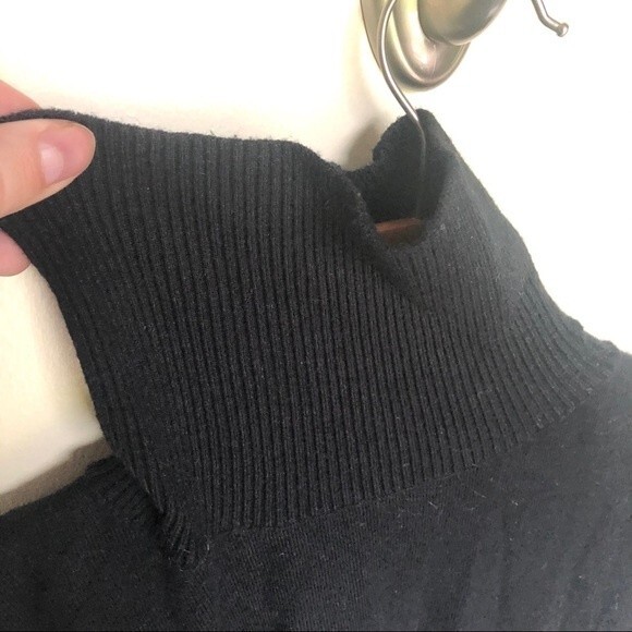 Brandy Melville Black Turtleneck Sweater One Size - Picture 7 of 14